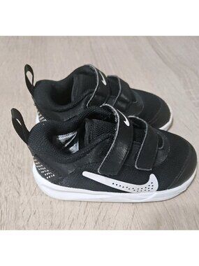 Nike Omni Multi Court Size 7 C Toddler Sneakers Black & White